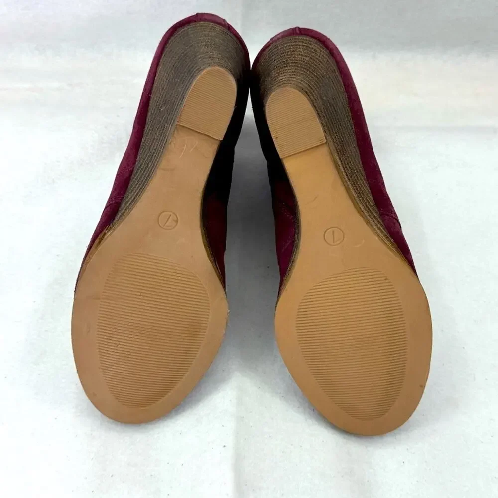 NWT Diba Blake Suede Bootie size 7 Burgundy Ankle Boot Wedges Stitch Fix